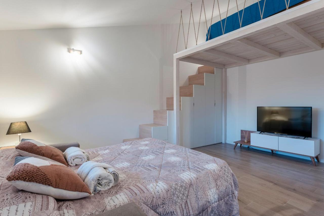 Casa Lugana 19 - Monolocale Con Piscina Direttamente A Lago Sirmione Exterior foto